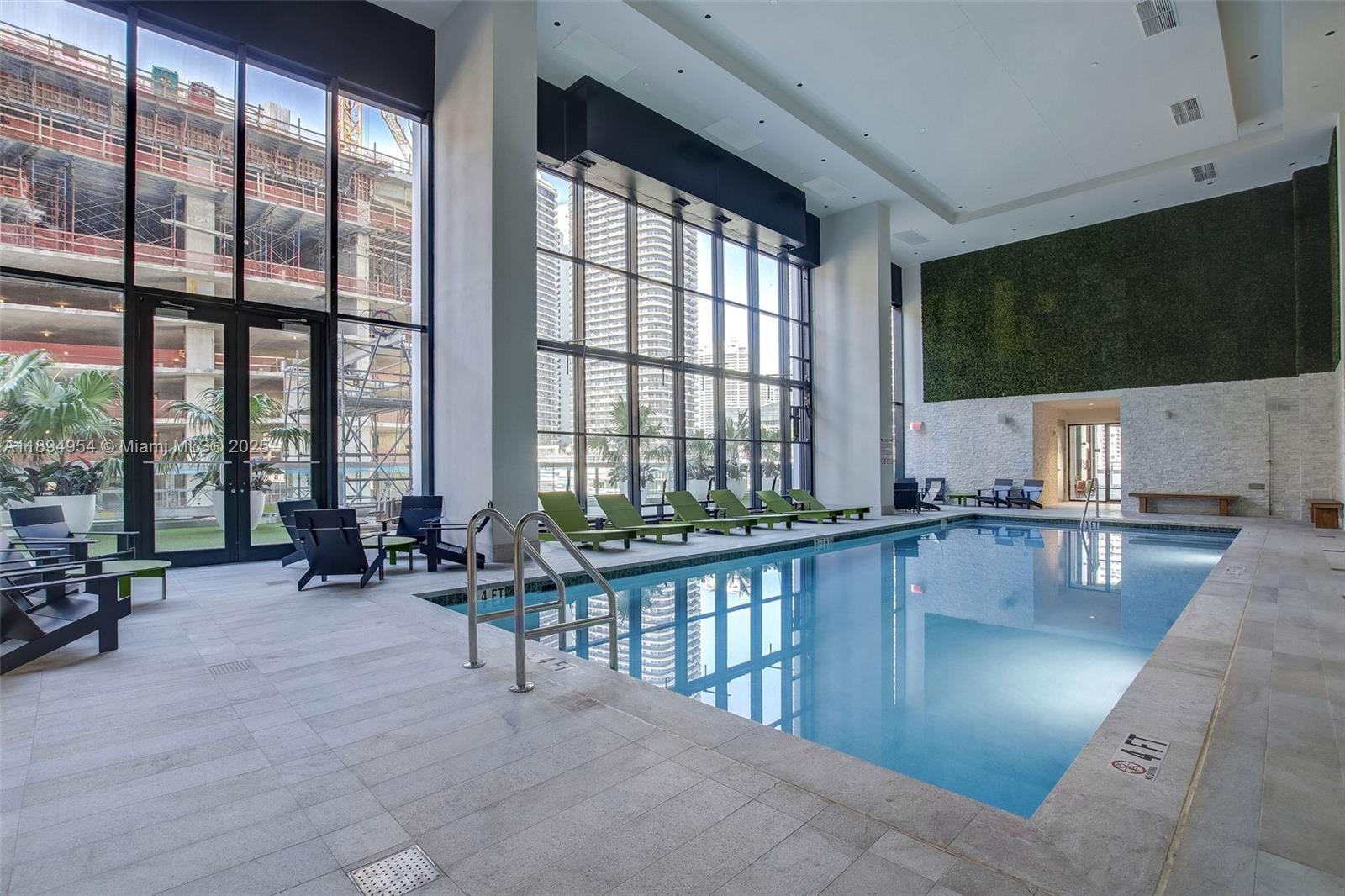 1010 Brickell Ave # 4704