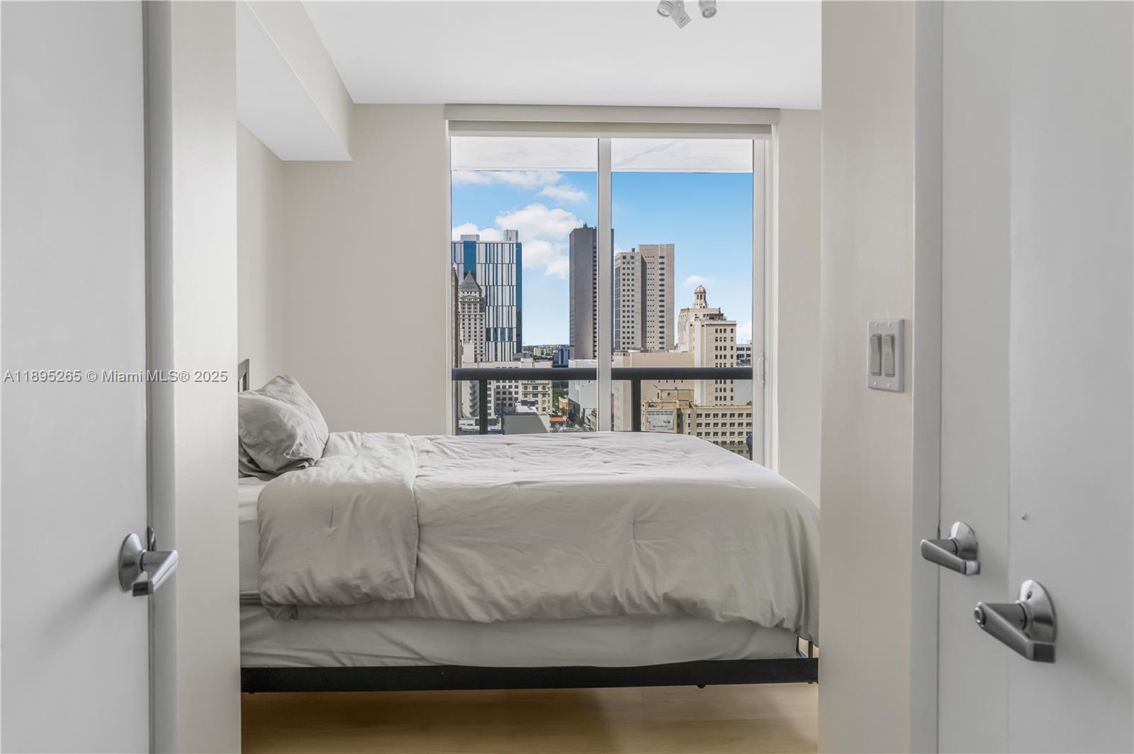 50 Biscayne Blvd # 1505