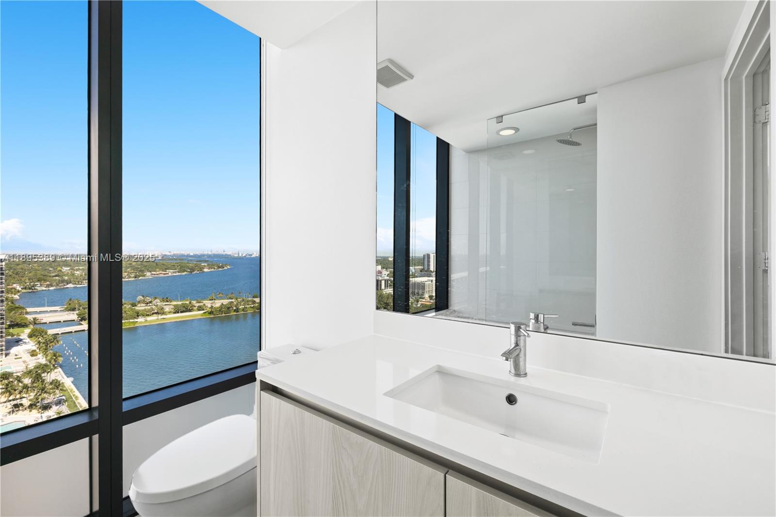 3131 NE 7th Ave # 2206