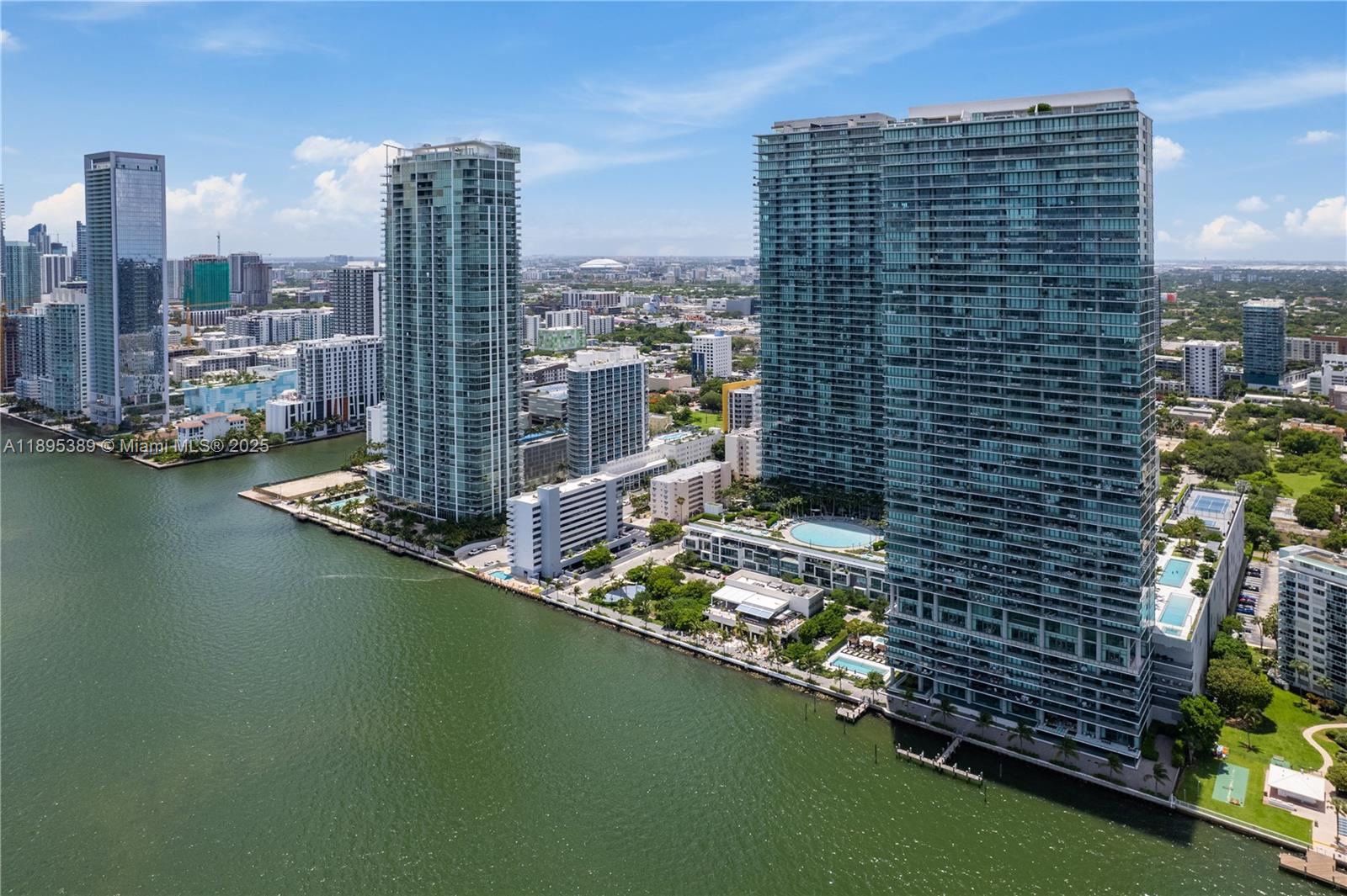 3131 NE 7th Ave # 2206