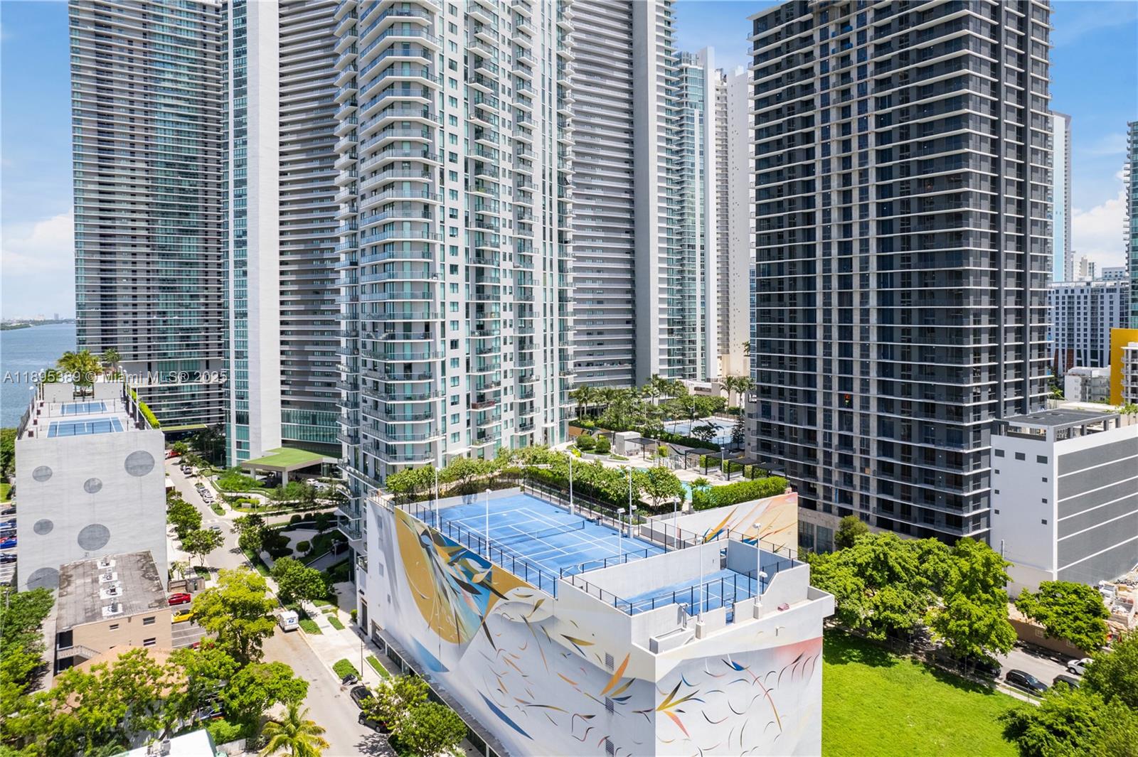 3131 NE 7th Ave # 2206