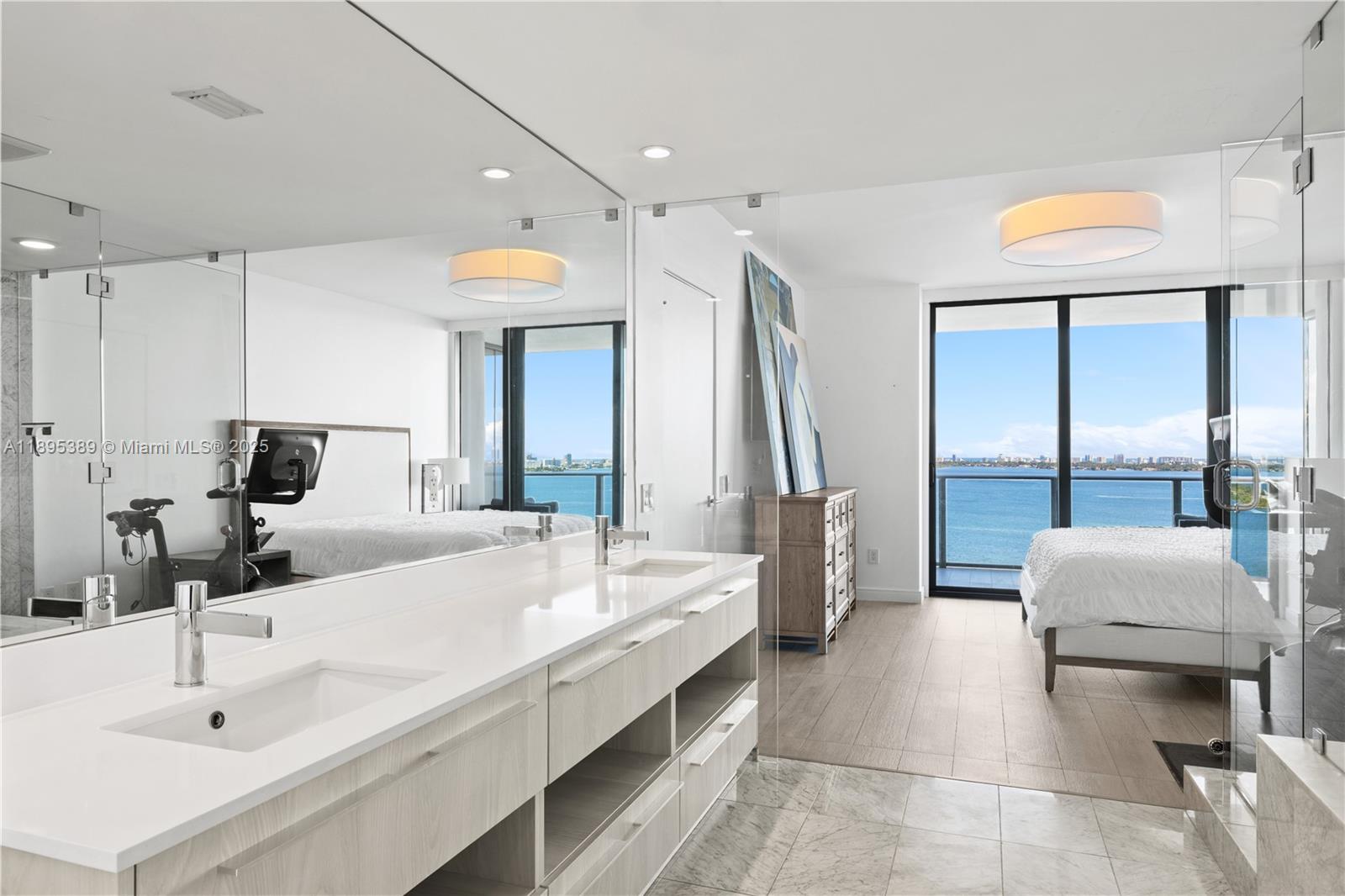 3131 NE 7th Ave # 2206