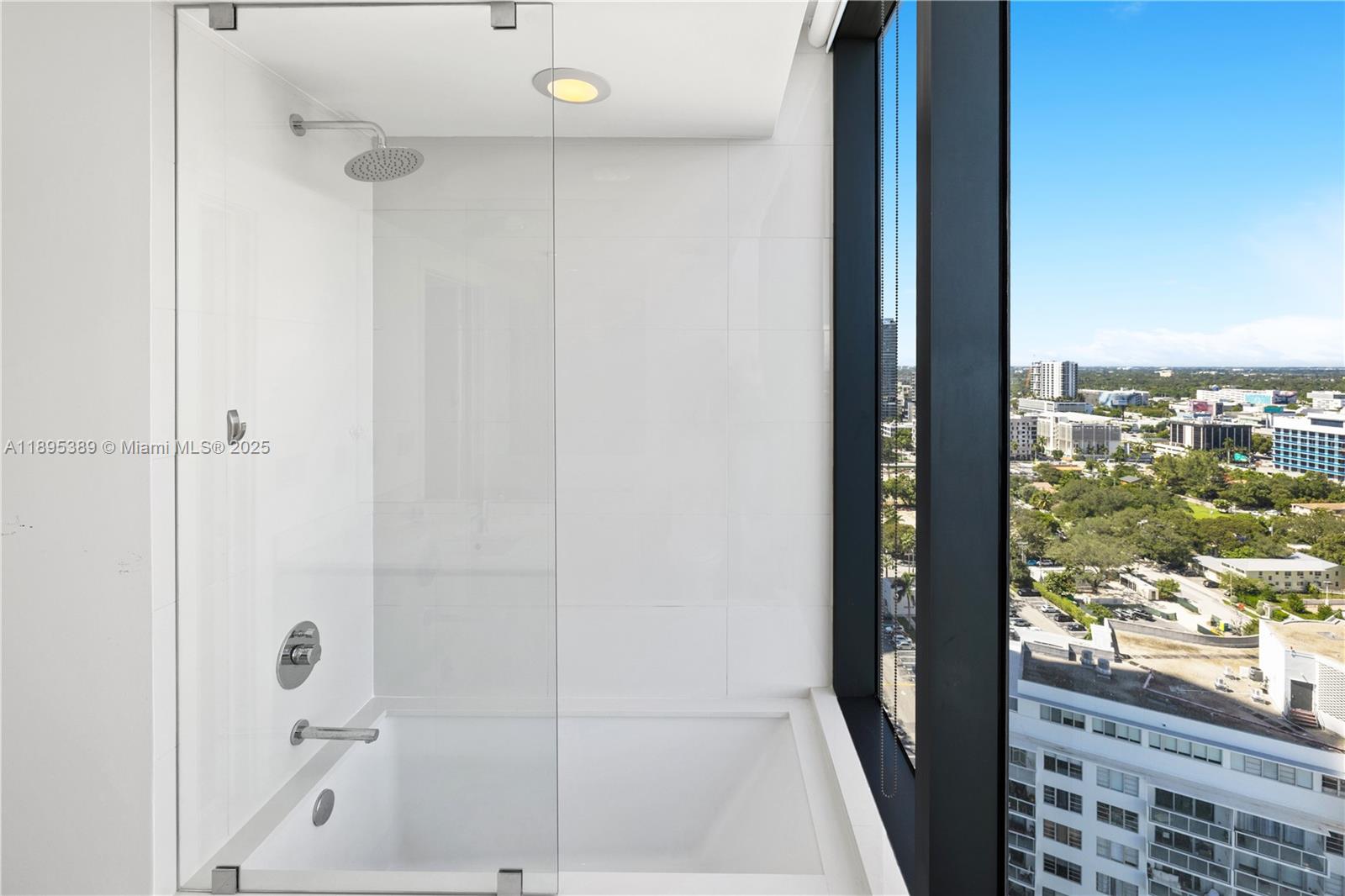 3131 NE 7th Ave # 2206