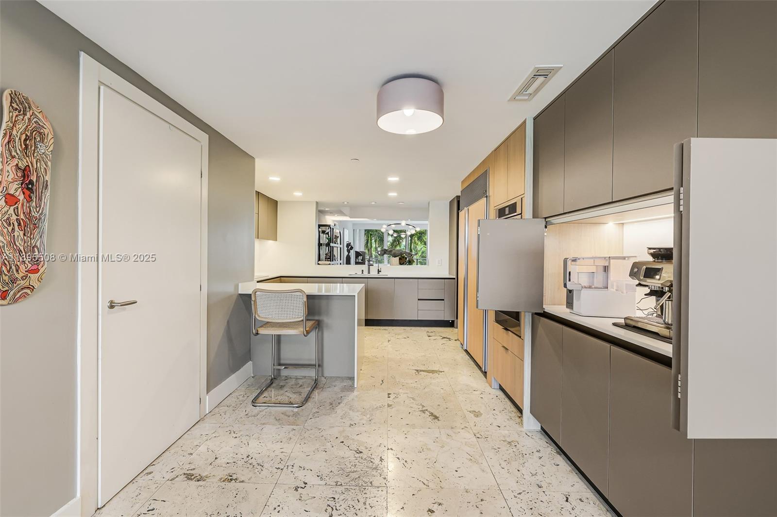 2627 S Bayshore Dr # 504