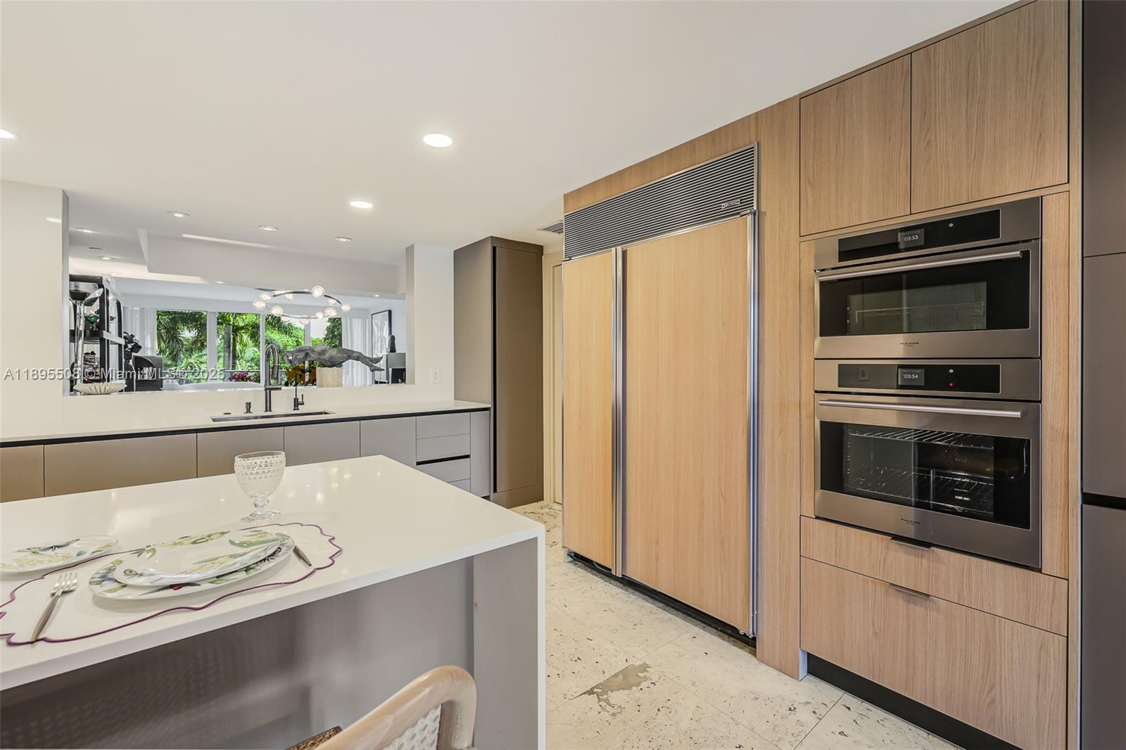 2627 S Bayshore Dr # 504