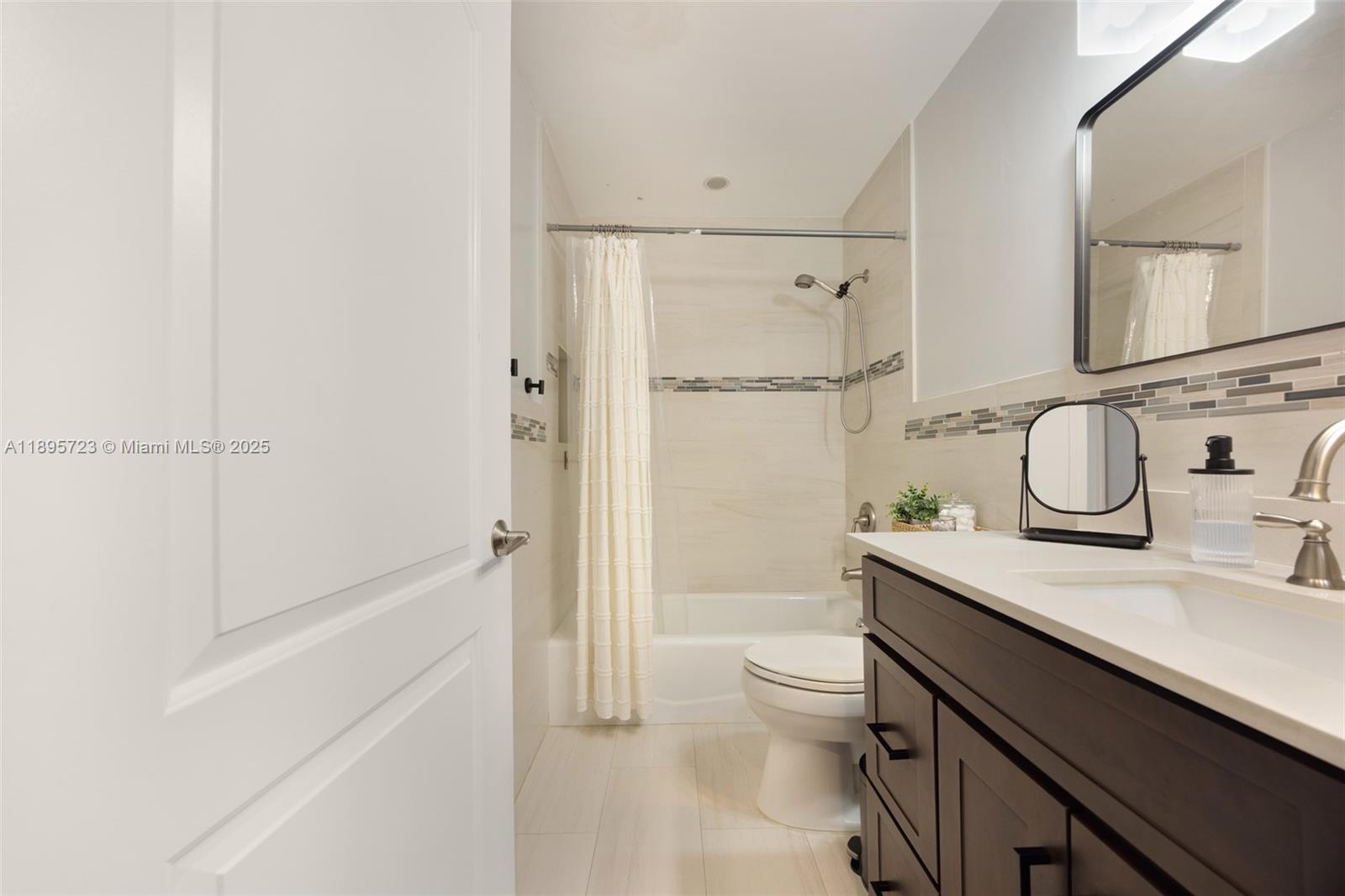 21960 SW 98th Ave, Cutler Bay