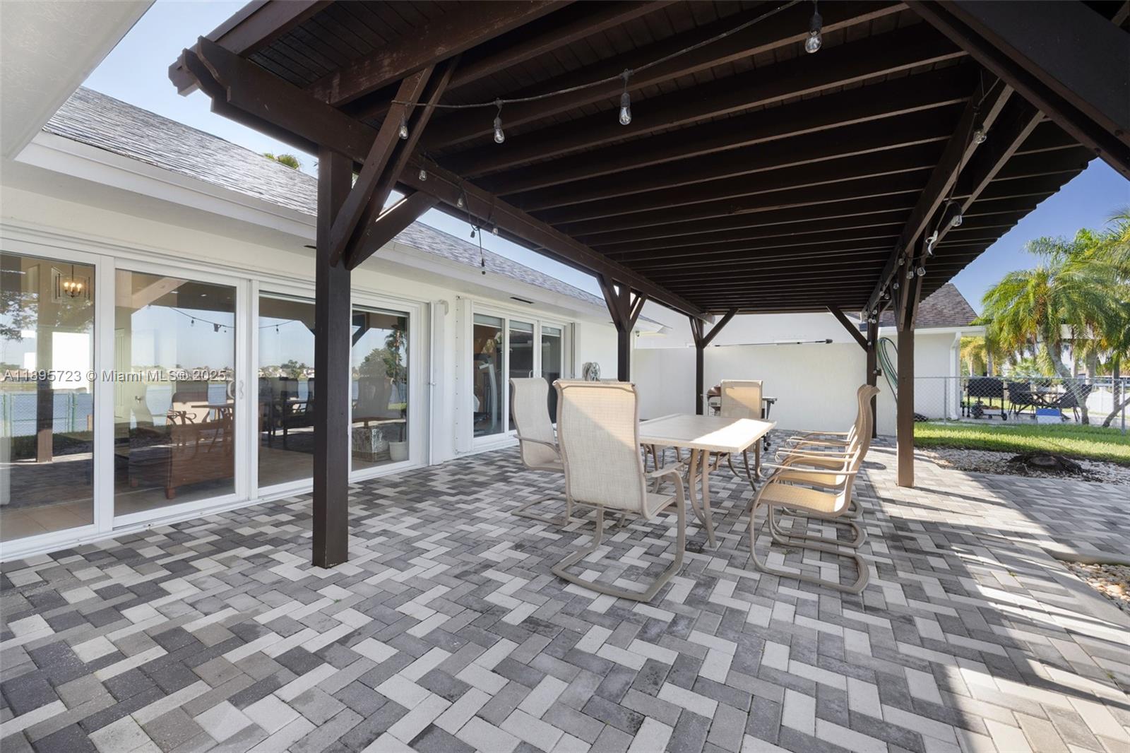 21960 SW 98th Ave, Cutler Bay