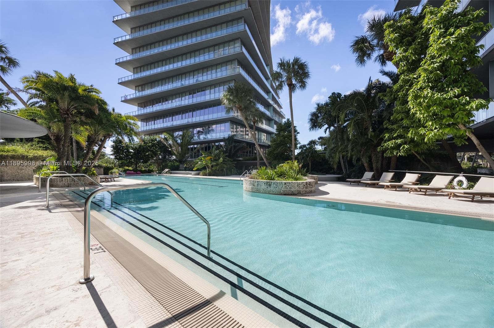 2669 S Bayshore Dr # 804N