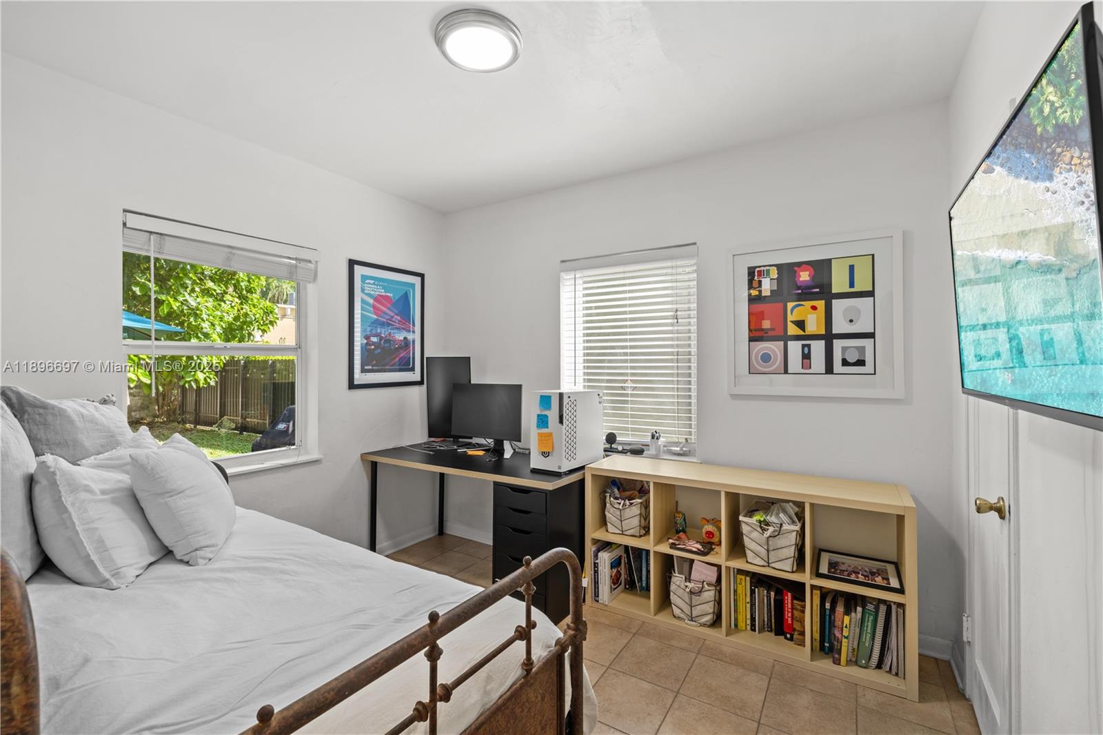 6395 SW 41st St, South Miami