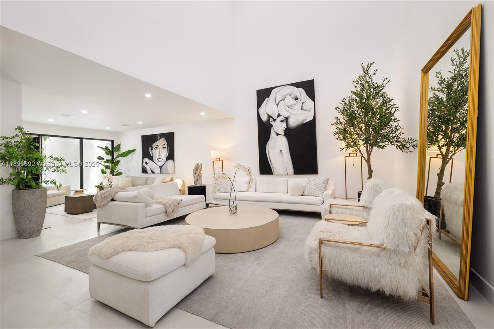 2000 S Bayshore Dr # 4, Coconut Grove Unit: 4