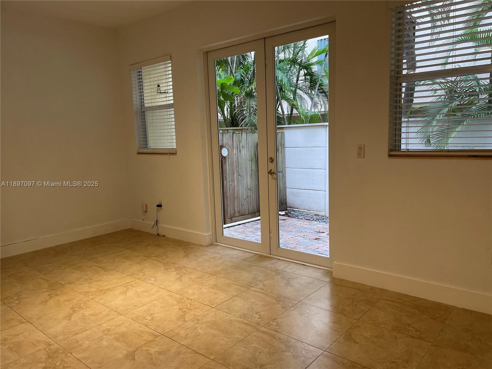 2845 Coconut Ave # 1