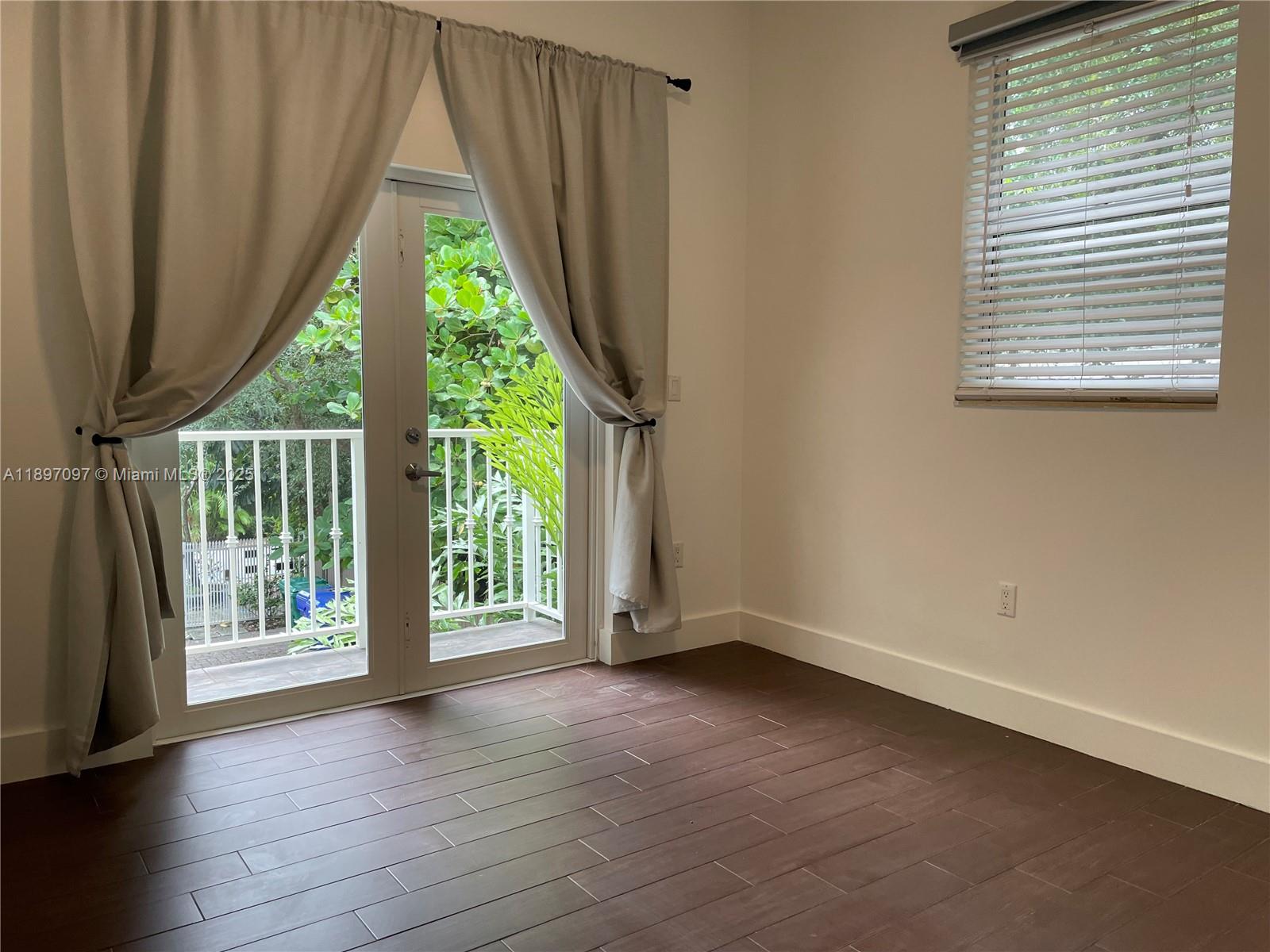 2845 Coconut Ave # 1