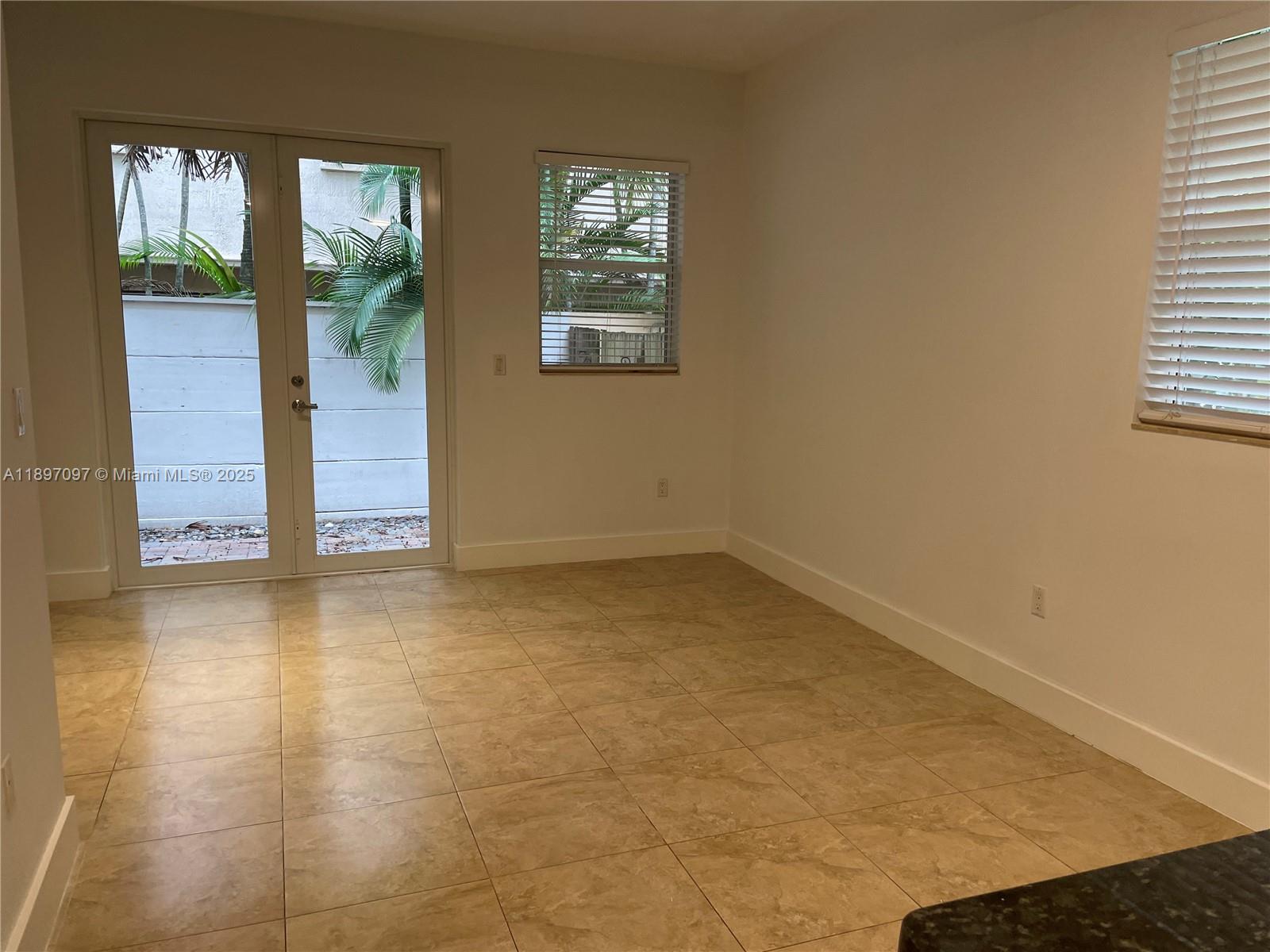 2845 Coconut Ave # 1