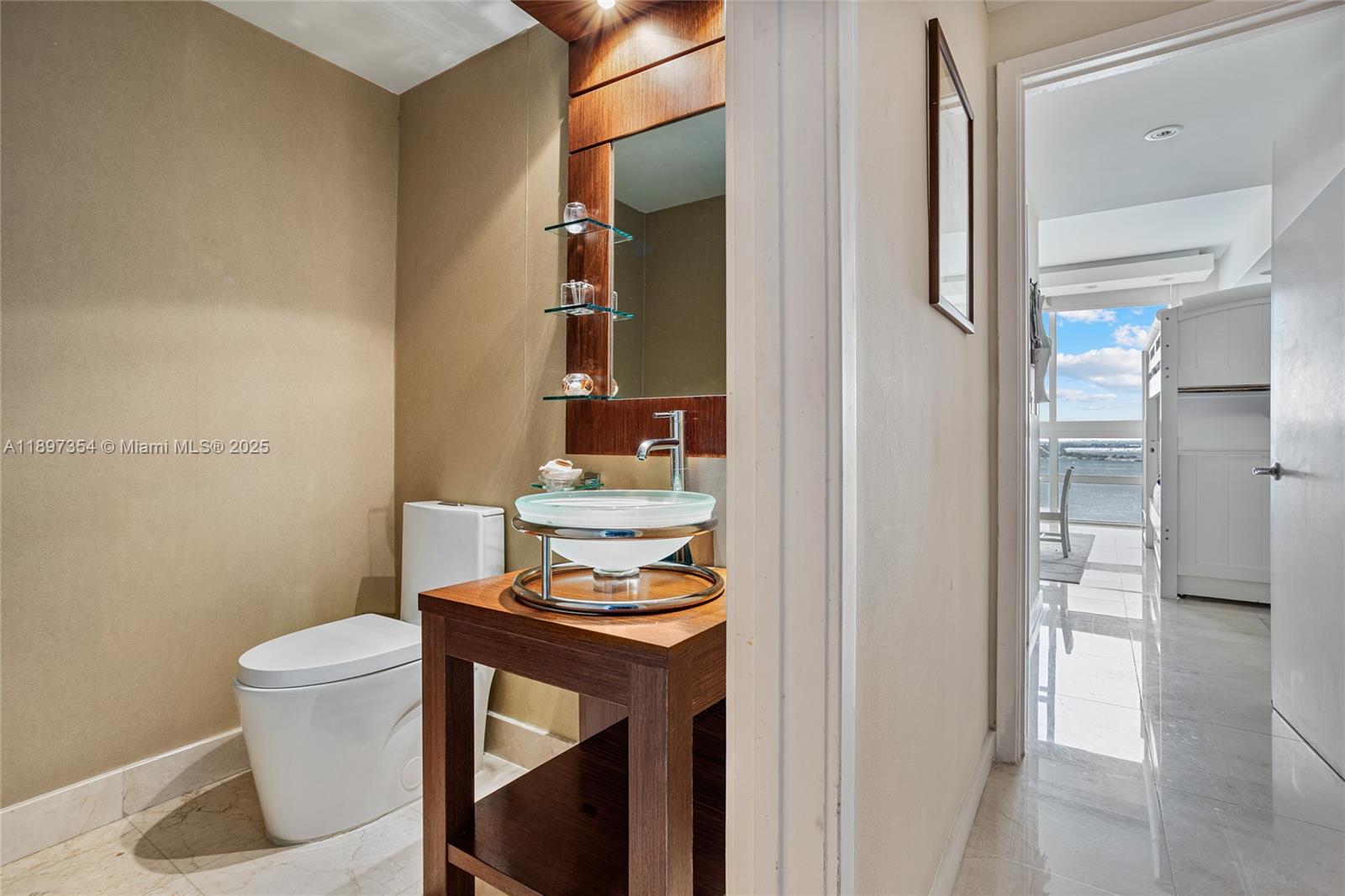 218 SE 14th St # 2105, Miami Unit: 2105