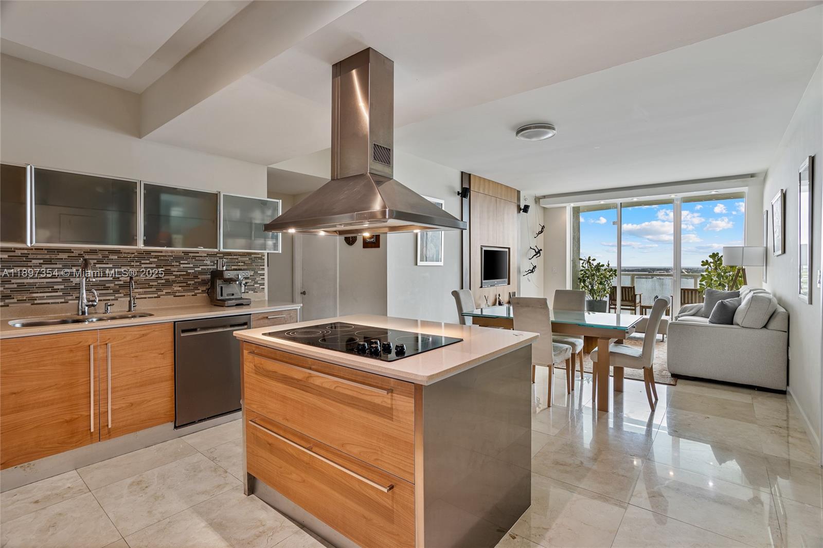 218 SE 14th St # 2105, Miami Unit: 2105