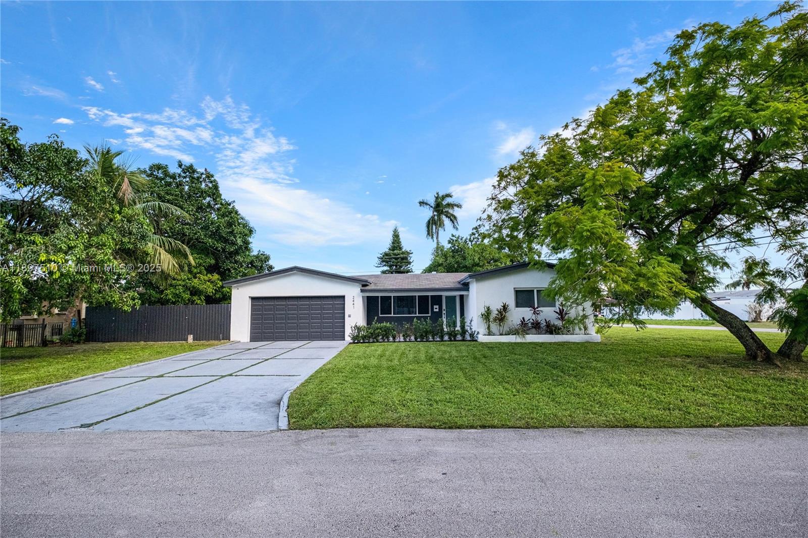 2441 Alcazar Dr, Miramar