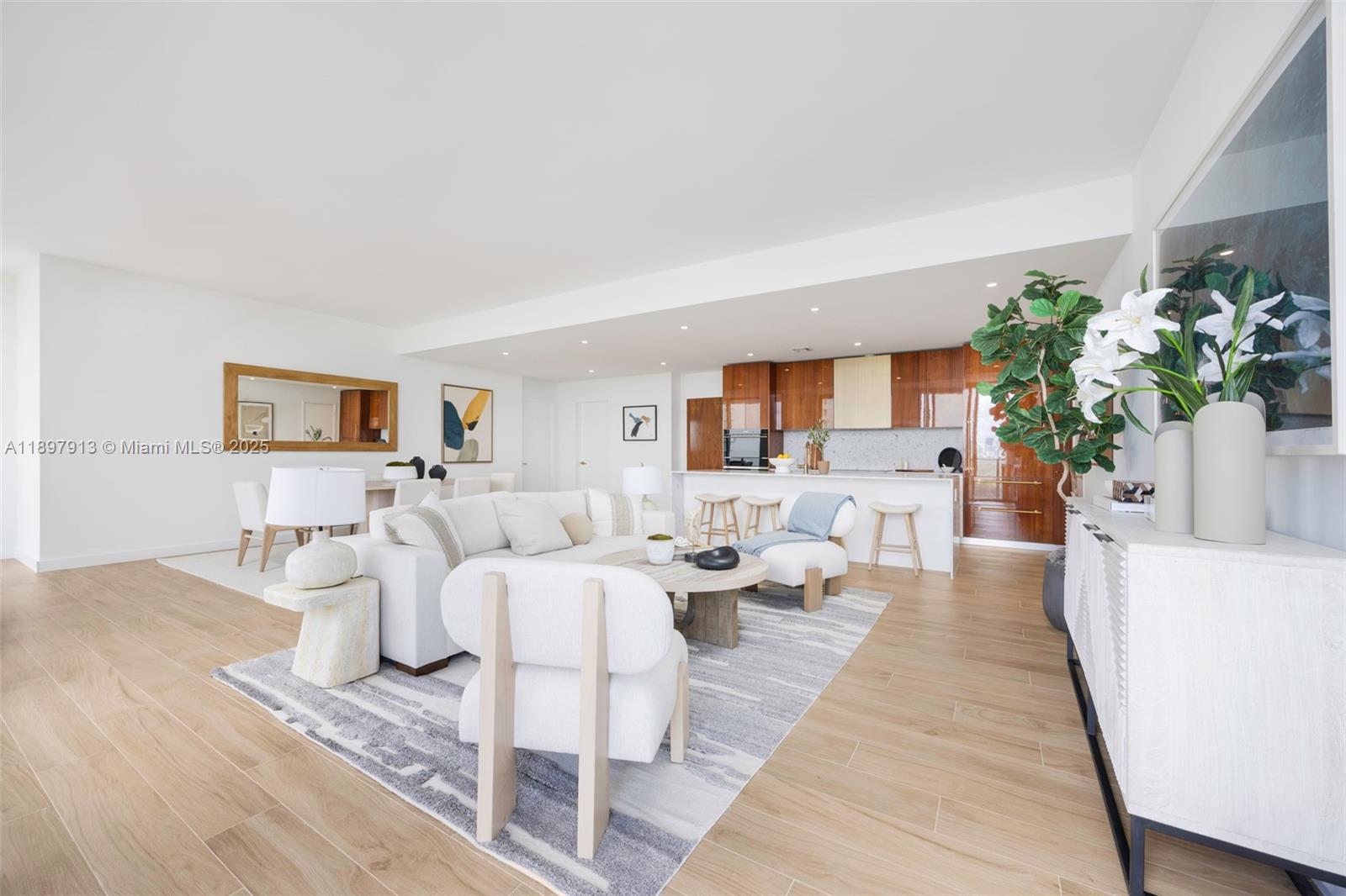 2678 Tigertail Ave # 1706, Coconut Grove Unit: 1706