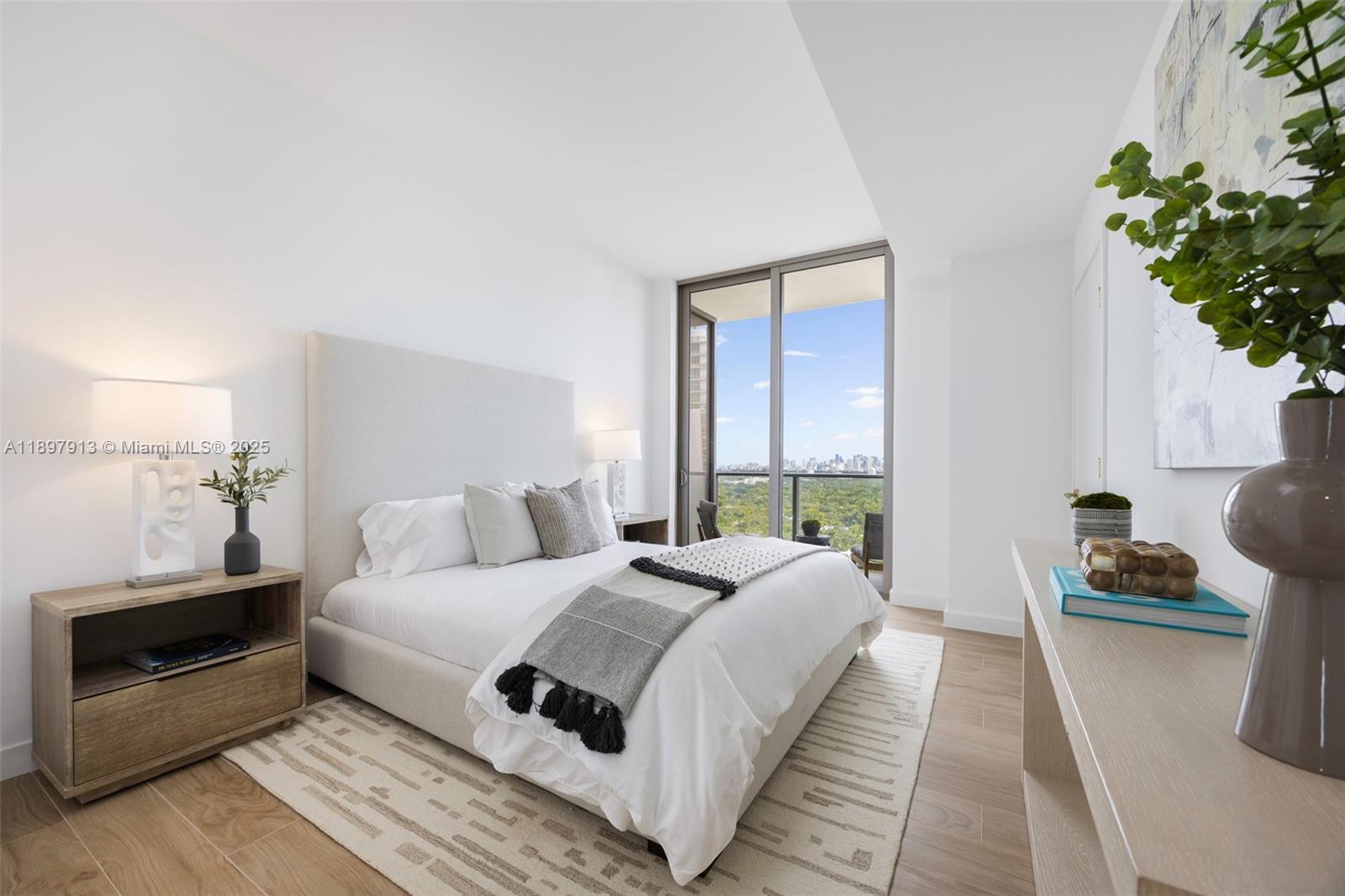 2678 Tigertail Ave # 1706, Coconut Grove Unit: 1706