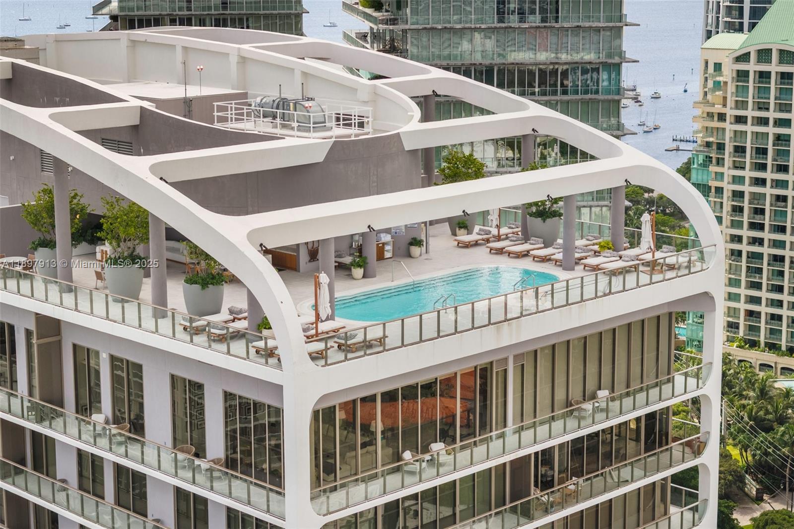 2678 Tigertail Ave # 1706, Coconut Grove Unit: 1706