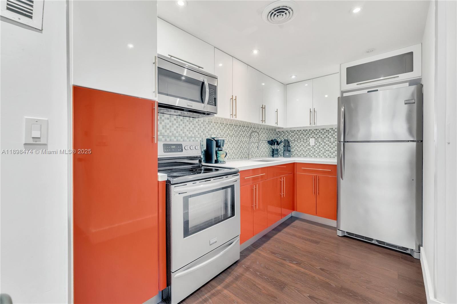 5555 Collins Ave # 8P, Miami Beach Unit: 8P