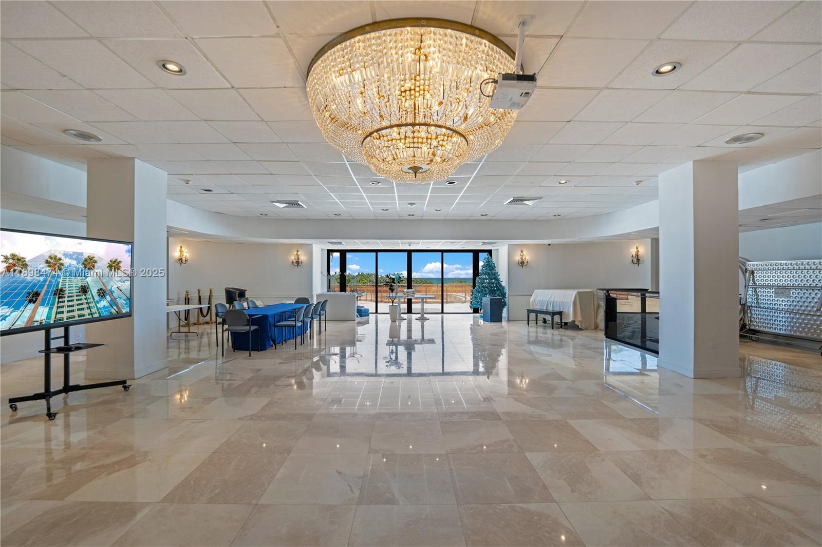 5555 Collins Ave # 8P, Miami Beach Unit: 8P