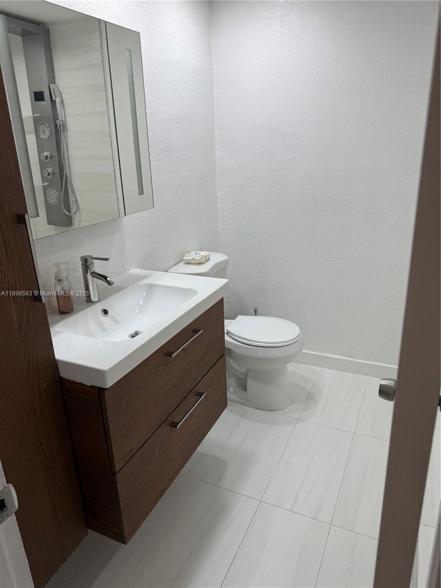 6705 N Kendall Dr # 314, Pinecrest Unit: 314