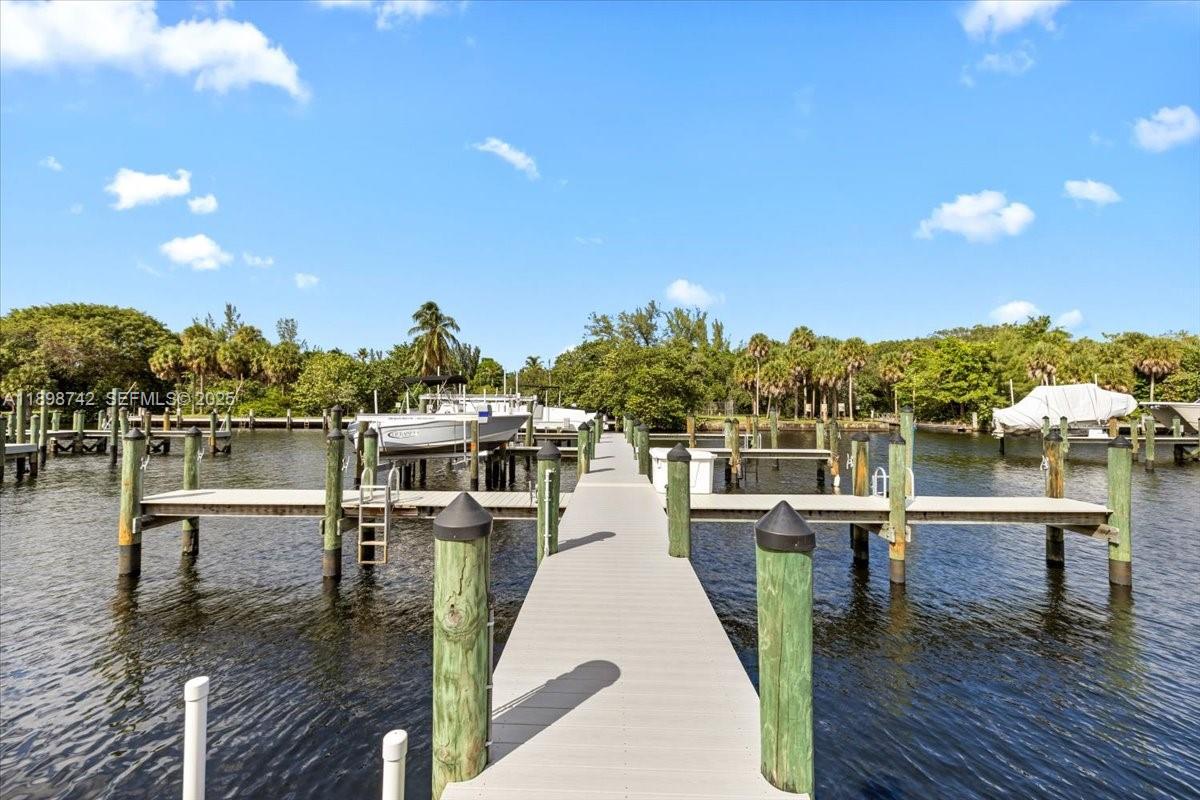 2726 Treasure Cove Cir, Dania Beach