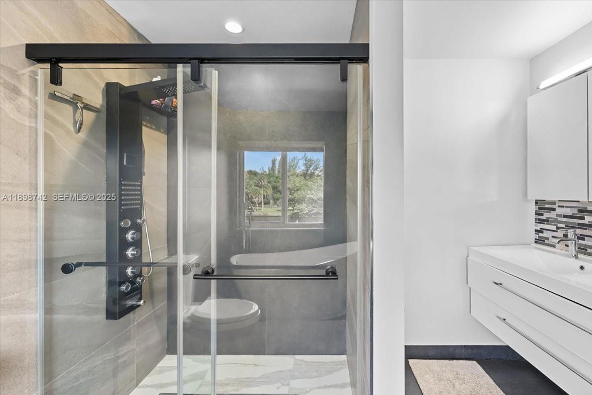 2726 Treasure Cove Cir, Dania Beach