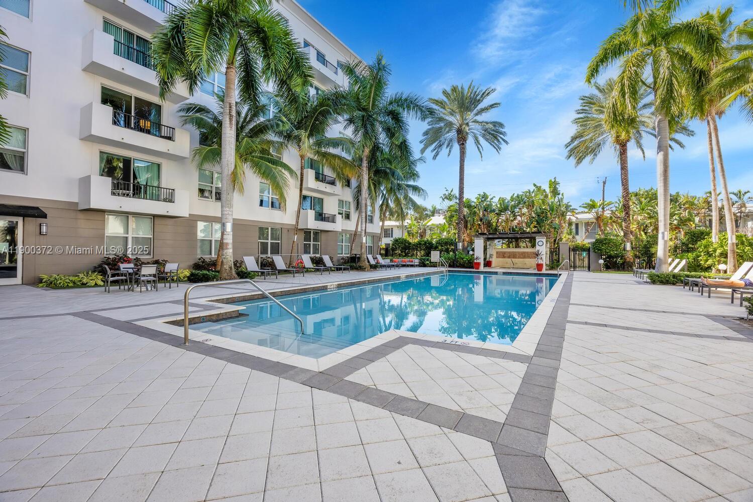 2421 NE 65th St # 211, Fort Lauderdale Unit: 211