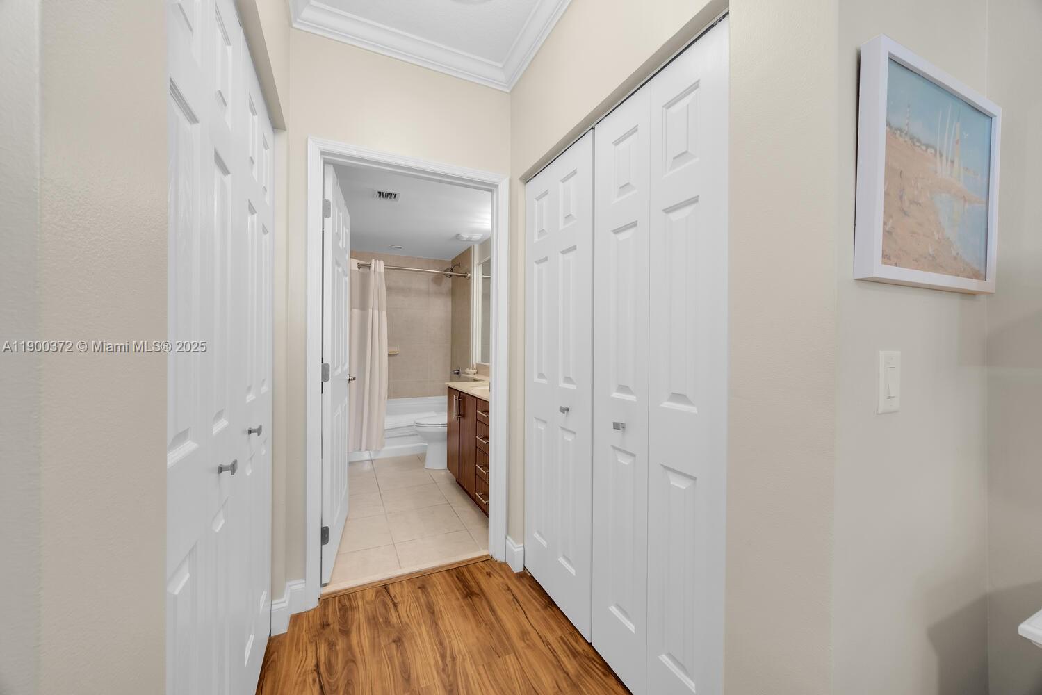 2421 NE 65th St # 211, Fort Lauderdale Unit: 211