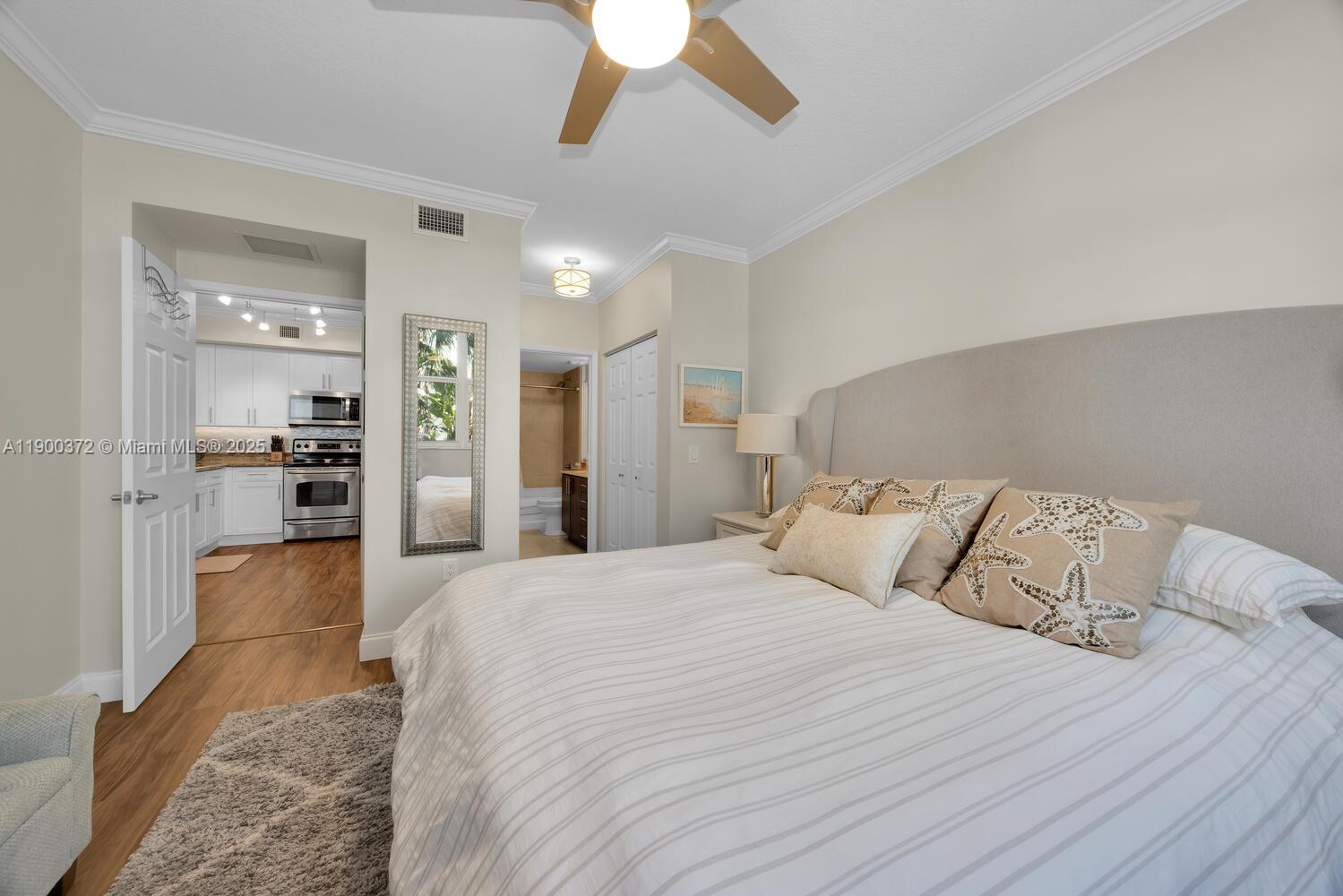 2421 NE 65th St # 211, Fort Lauderdale Unit: 211