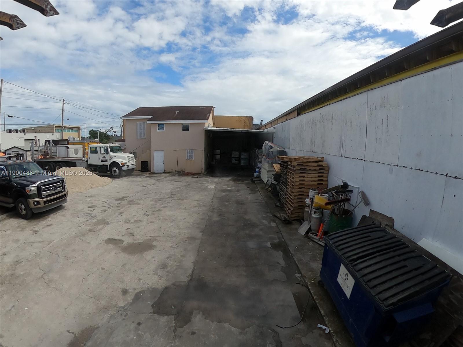 2484 NW 21st Ter, Miami