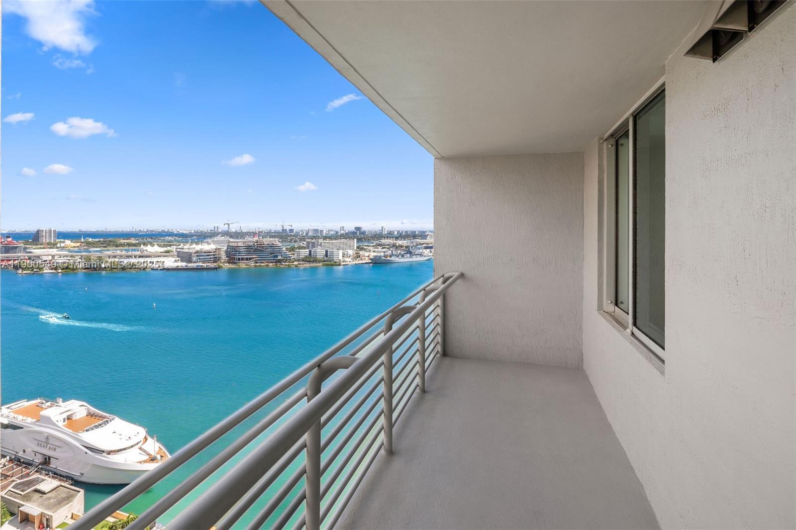 335 S Biscayne Blvd # 2604, Miami Unit: 2604