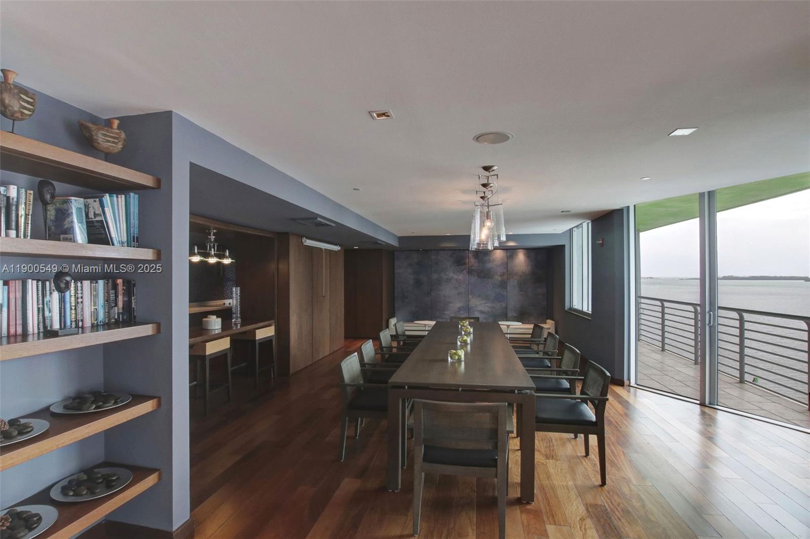 335 S Biscayne Blvd # 2604, Miami Unit: 2604