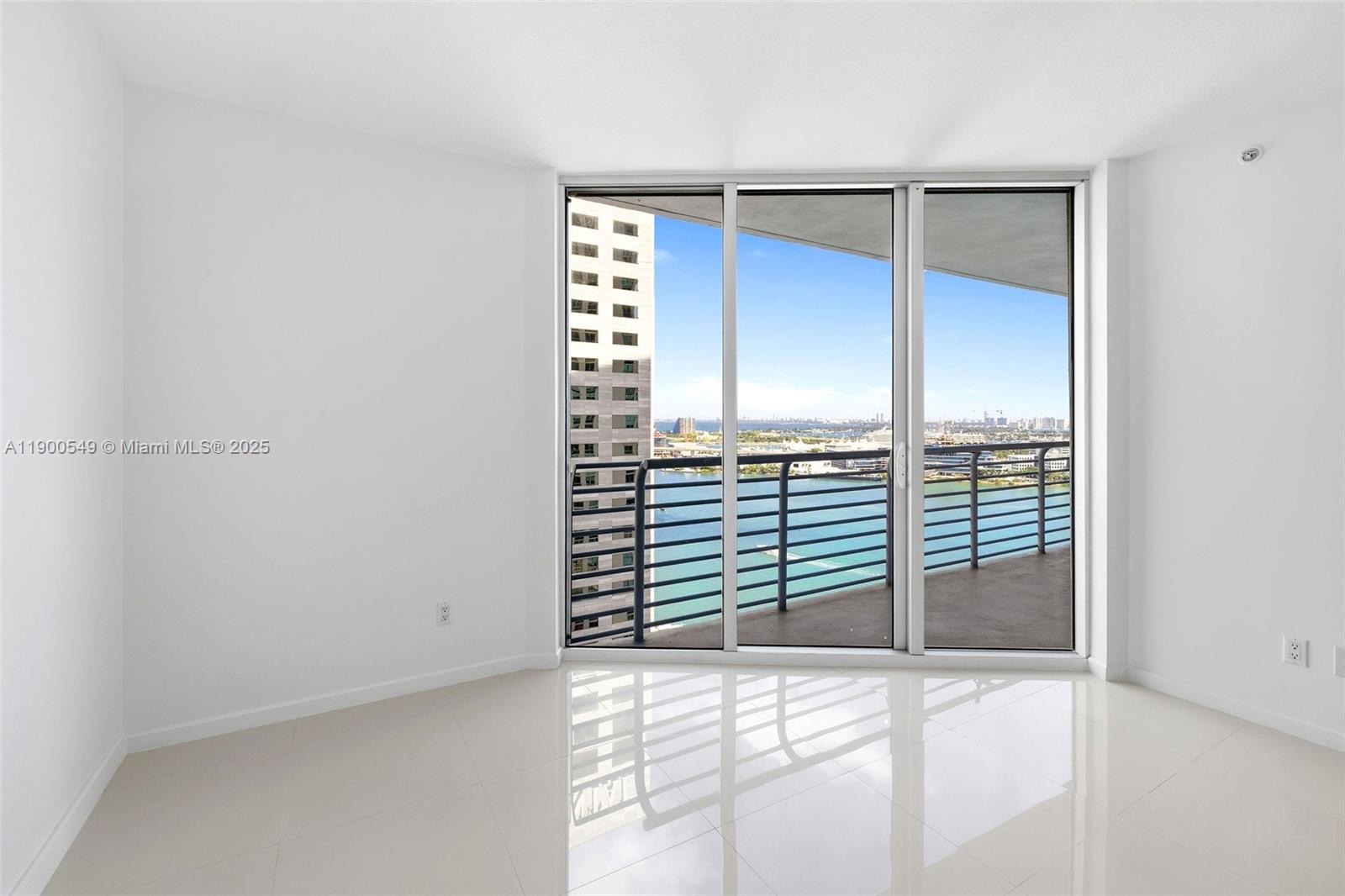 335 S Biscayne Blvd # 2604, Miami Unit: 2604