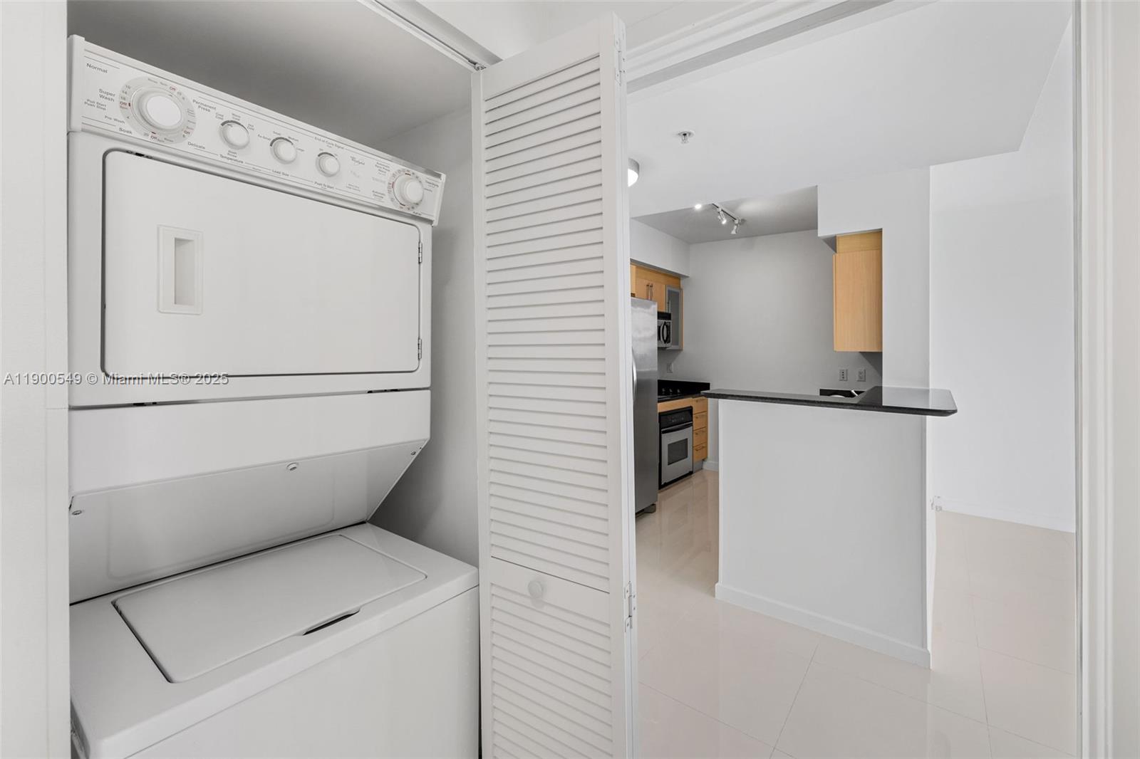 335 S Biscayne Blvd # 2604, Miami Unit: 2604