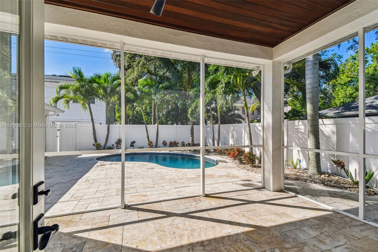 2522 W watrous, Other City - In The State Of Florida