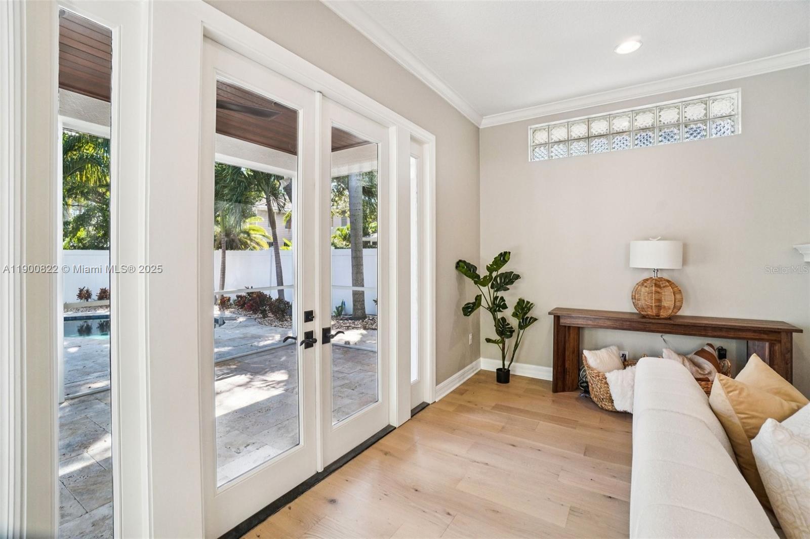 2522 W watrous, Other City - In The State Of Florida