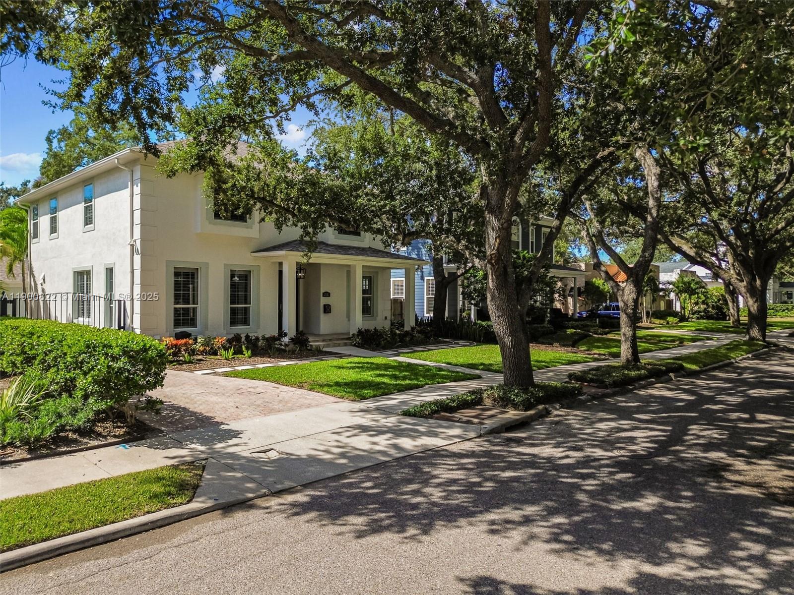 2522 W watrous, Other City - In The State Of Florida