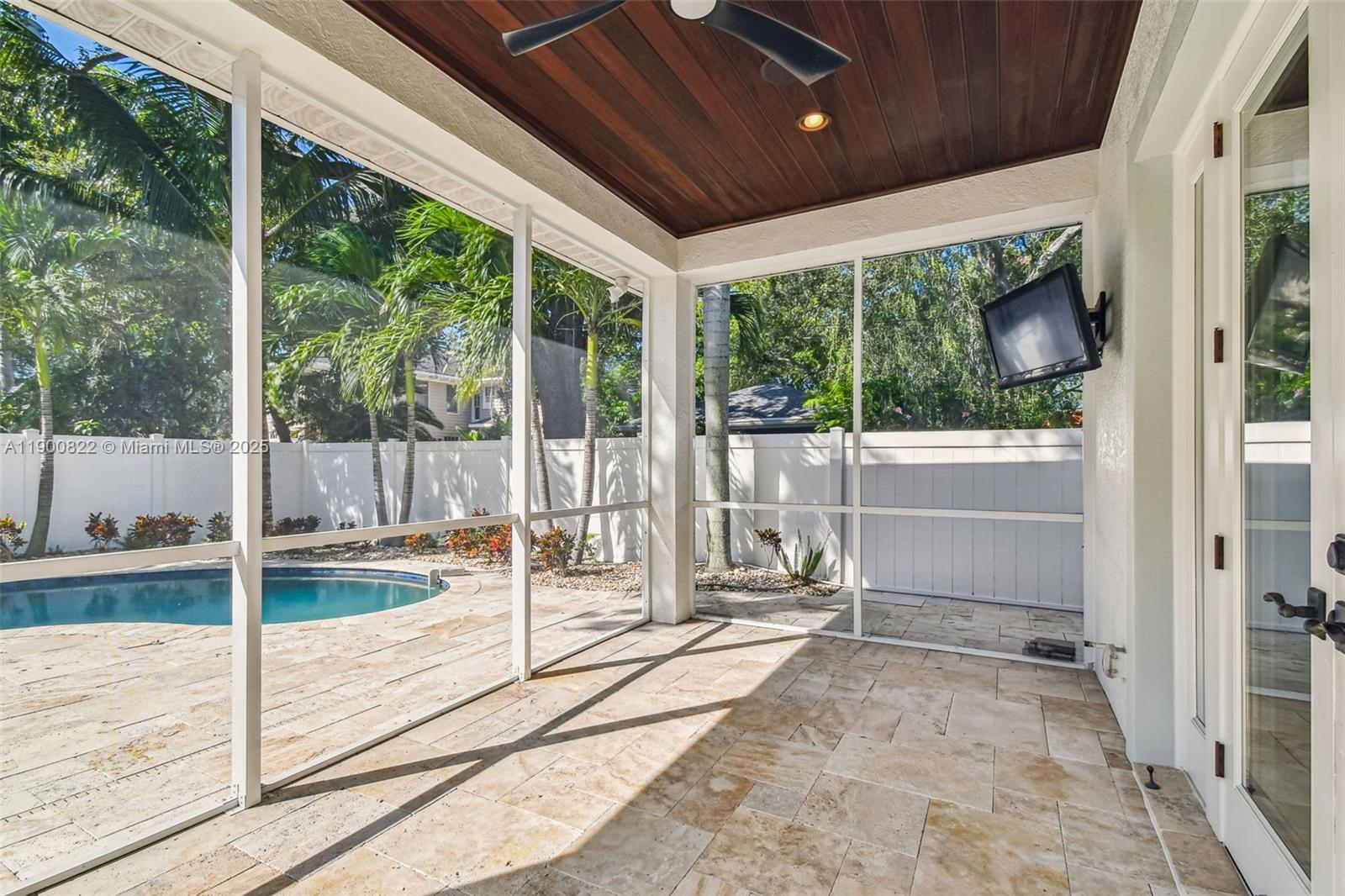 2522 W watrous, Other City - In The State Of Florida