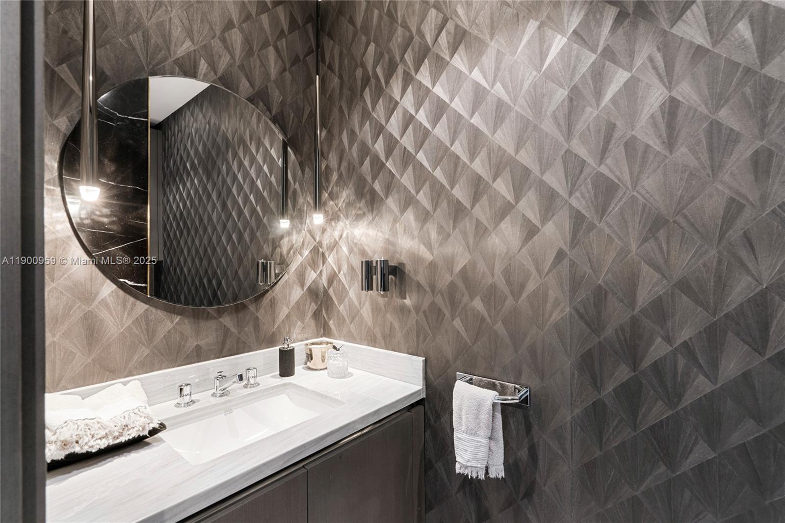 16901 Collins Ave # 2402