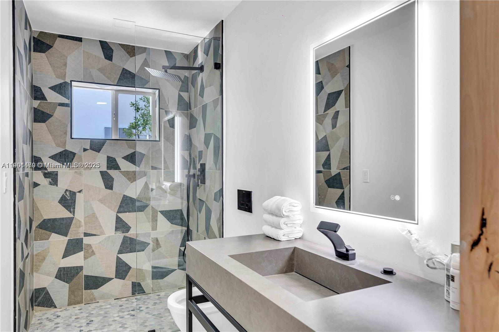 4708 Alton Rd, Miami Beach