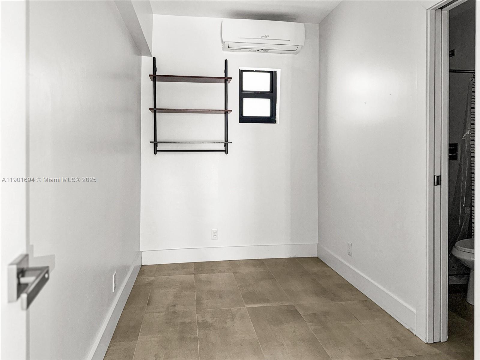 551 NE 26th St # 4, Wilton Manors Unit: 4