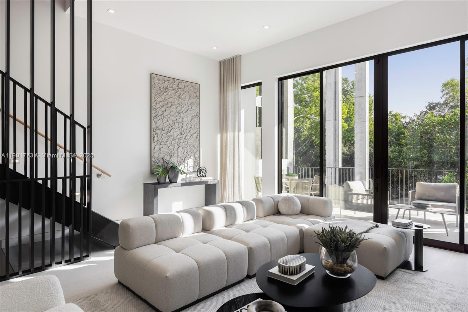 84 SW 28th Rd # 7, Miami Unit: 7