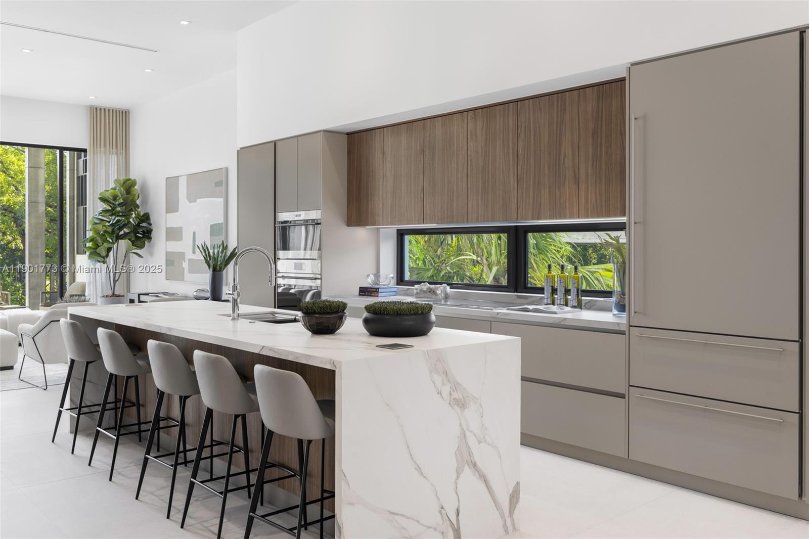 84 SW 28th Rd # 7, Miami Unit: 7