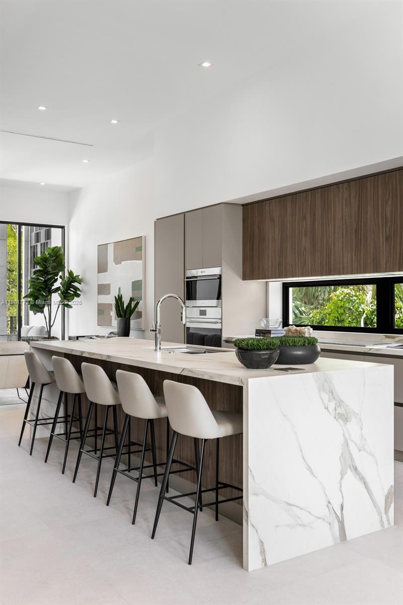 84 SW 28th Rd # 7, Miami Unit: 7