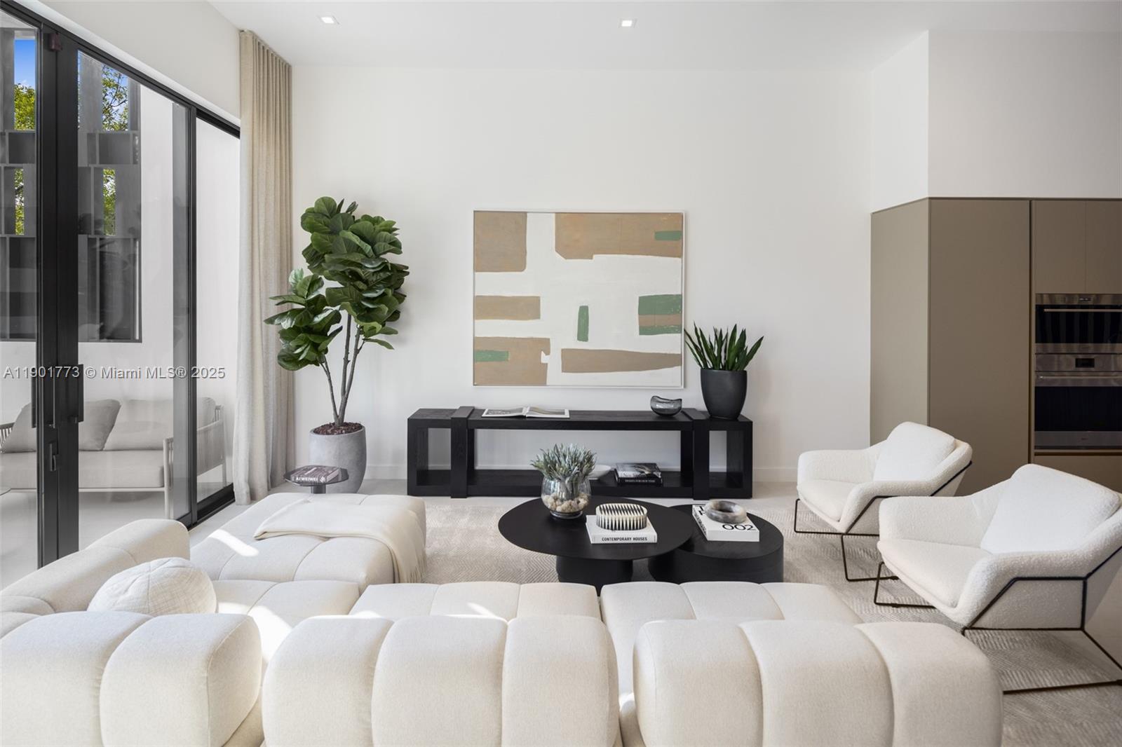 84 SW 28th Rd # 7, Miami Unit: 7