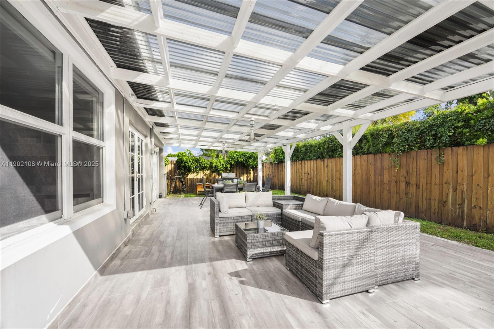 1825 SW 67th Ct, Miami