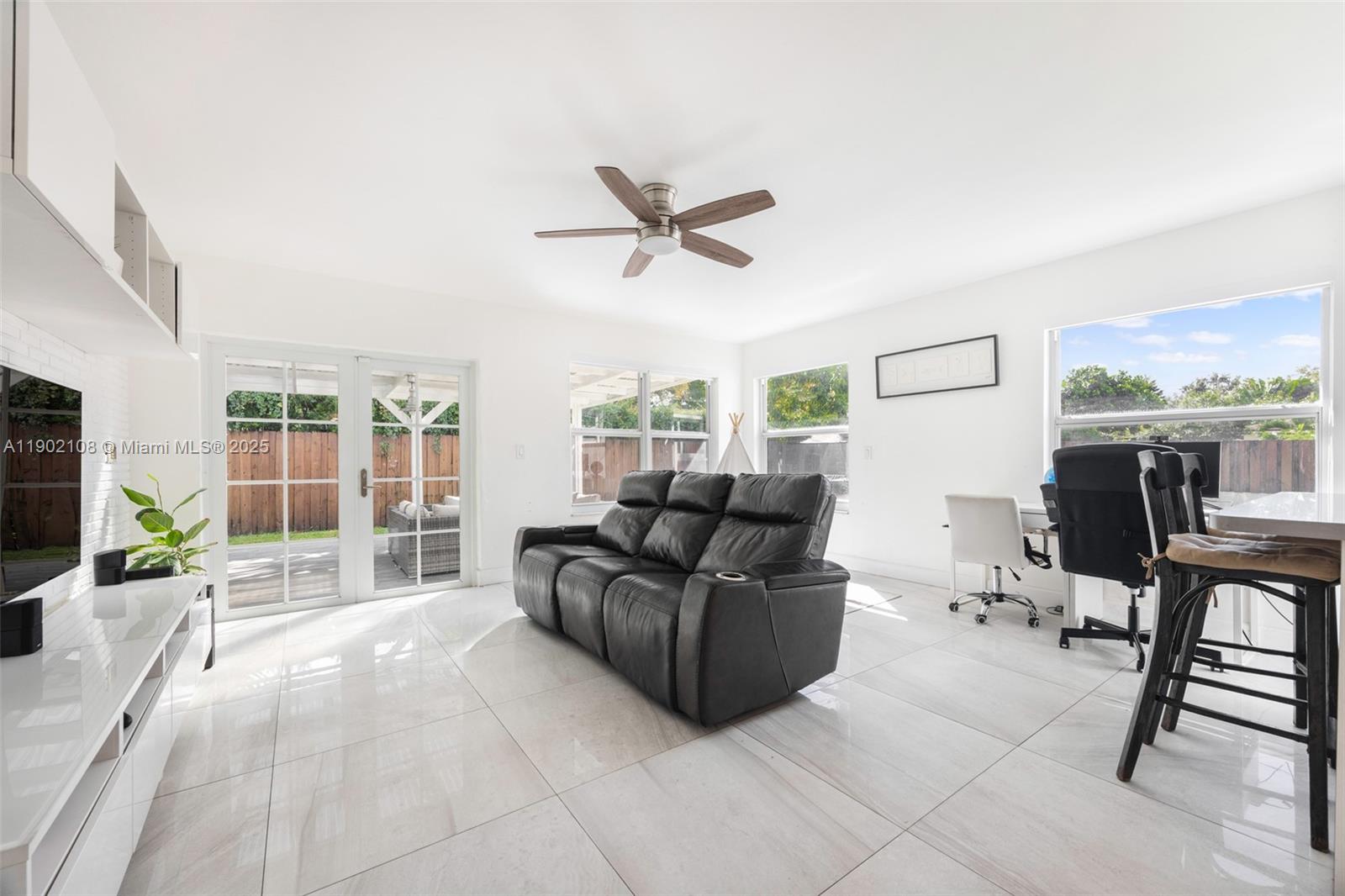 1825 SW 67th Ct, Miami