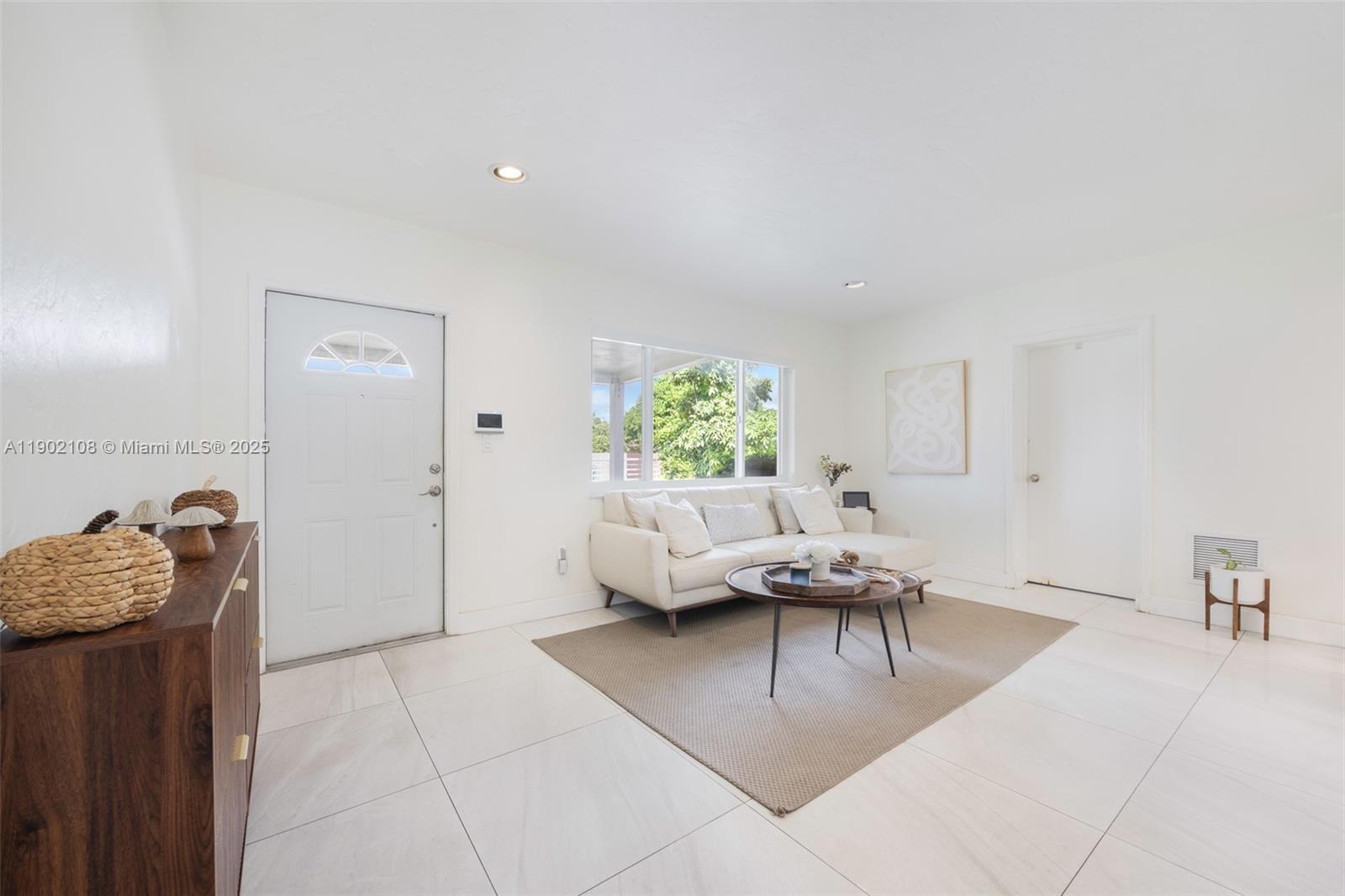 1825 SW 67th Ct, Miami